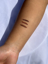 Load image into Gallery viewer, Lip liner